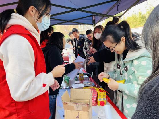 FB5F6EE3DC25EB464ACD89D8A15FFD83